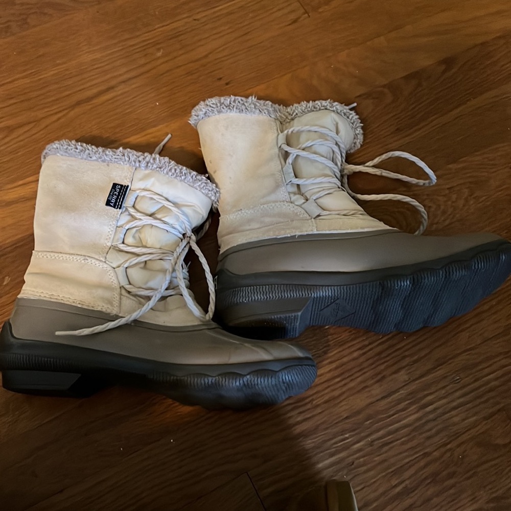 Women’s Sperry Winter Boots